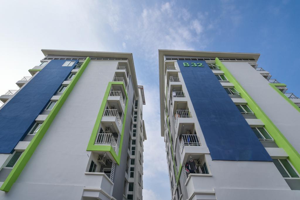 B32 Apartamento Bangkok Exterior foto