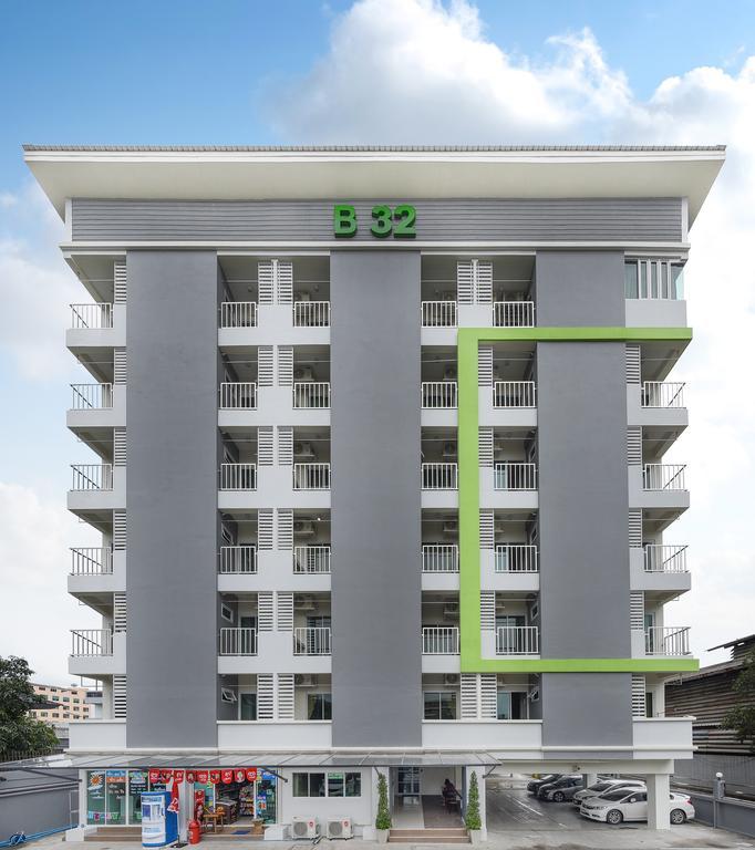 B32 Apartamento Bangkok Exterior foto